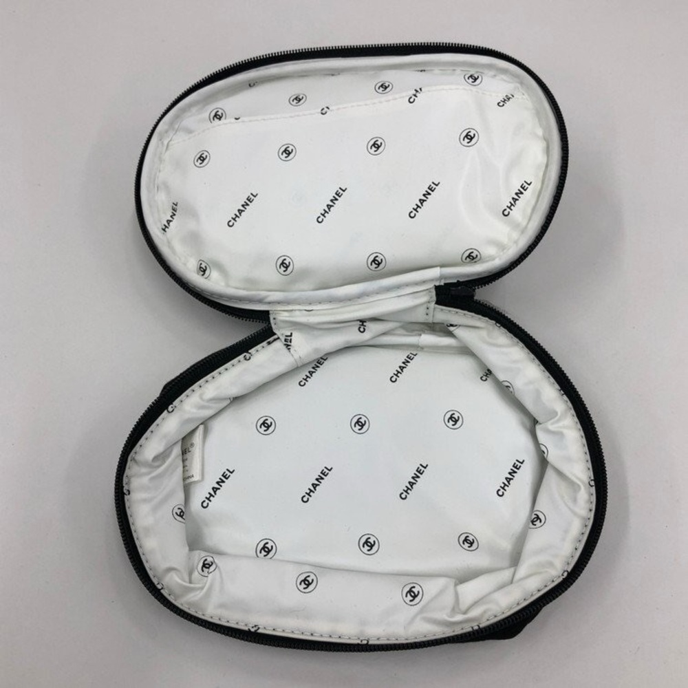 Chanel Black Cosmetic Pouch ☆ Rare ☆ Vintage CHANEL Cosmetic Pouch - Picture 8 of 10